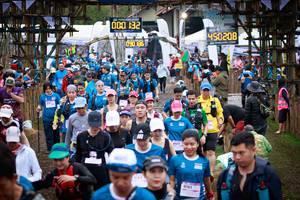 BIB: 000, 132, 450208, 090136
                            <button type="button" onclick="openModal(13431321)" class="btn btn-primary btn-sm float-right btn-popup" data-toggle="modal" data-target=".modal-high-quality">
                        <i class="fas fa-shopping-cart"></i> Add to Cart
                    </button>
                                            <button type="button" onclick="isThisMe(13431321, true)" class="btn btn-success btn-sm float-right btn-popup btn-isme hidden" data-toggle="tooltip" data-placement="bottom" title="นี่คือรูปของคุณใช่ไหม คลิกที่นี่เพื่อเอาเข้าอัลบั้ม">
                        <i class="fas fa-plus"></i> Add to album
                    </button>
                    <button type="button" onclick="isThisMe(13431321, false)" class="btn btn-warning btn-sm float-right btn-popup btn-isnotme hidden">
                        <i class="fas fa-ban"></i> Remove from album
                    </button>